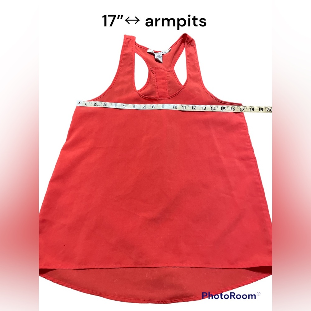 𝘈𝘔𝘌𝘙𝘐𝘊𝘈𝘕 𝘙𝘈𝘎 High/Low Razorback Tank Top - Picture 4 of 6